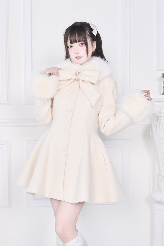 Classic Vintage Coat with a Flattering Fit