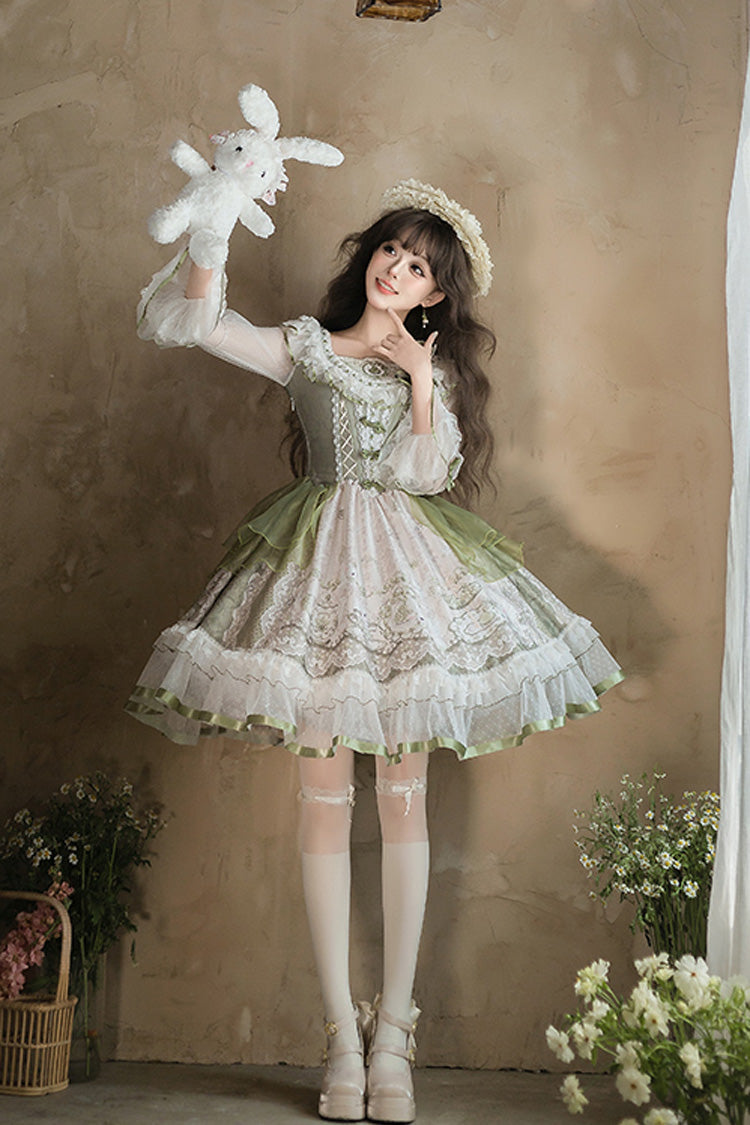 Subtly Elegant Dress with a Refined Vintage Look