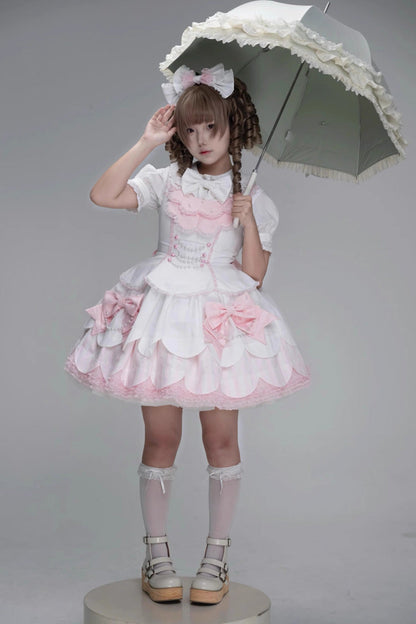 Subtly Elegant Dress with a Refined Vintage Look