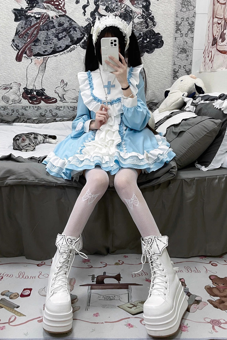Finely Styled Dress with a Classic Vintage Look