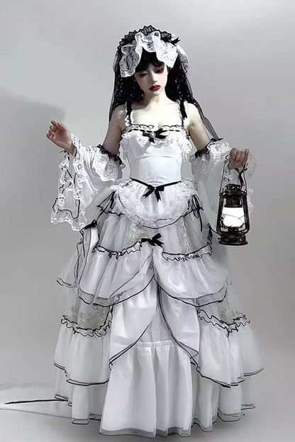 Finely Styled Dress with a Classic Vintage Look