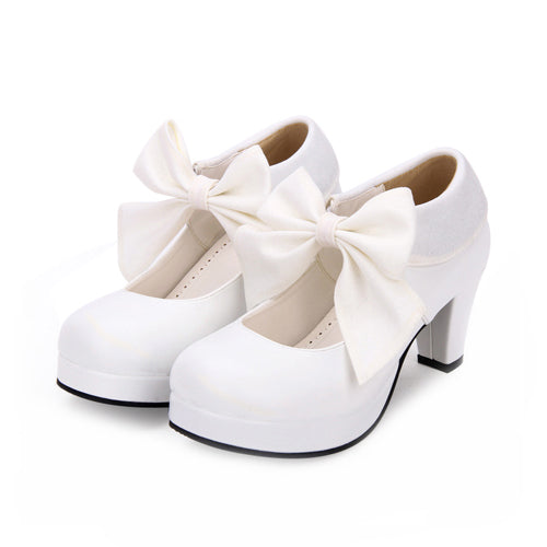Casually Elegant Shoes with a Refined Edge