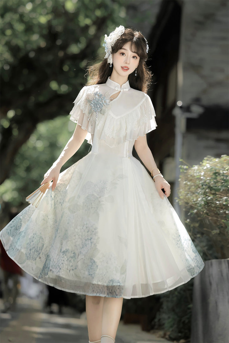 Finely Styled Dress with a Classic Vintage Look