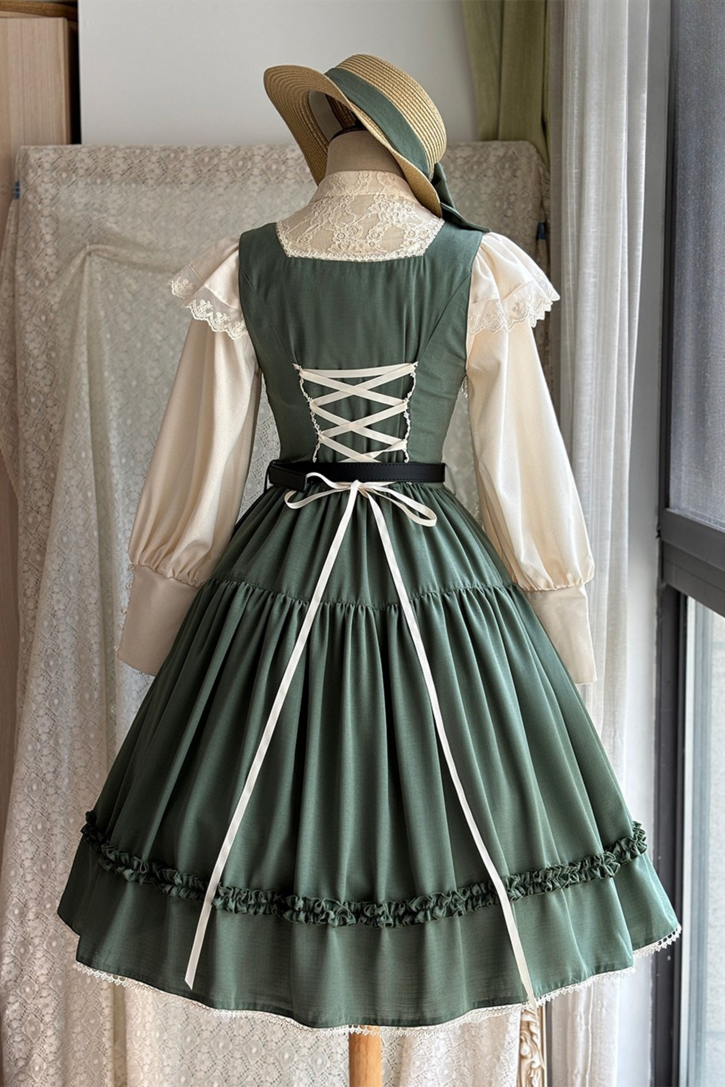 Sketch Wild Rose Lolita Jumper Skirt