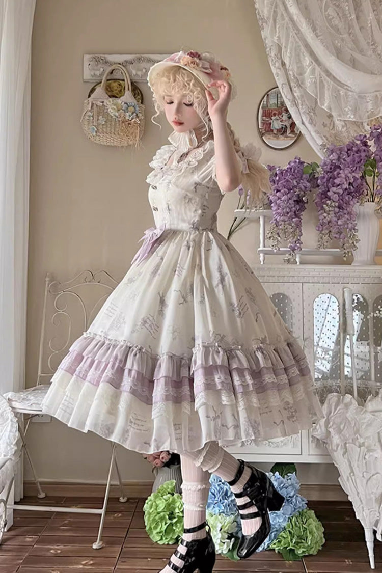 Finely Styled Dress with a Classic Vintage Look