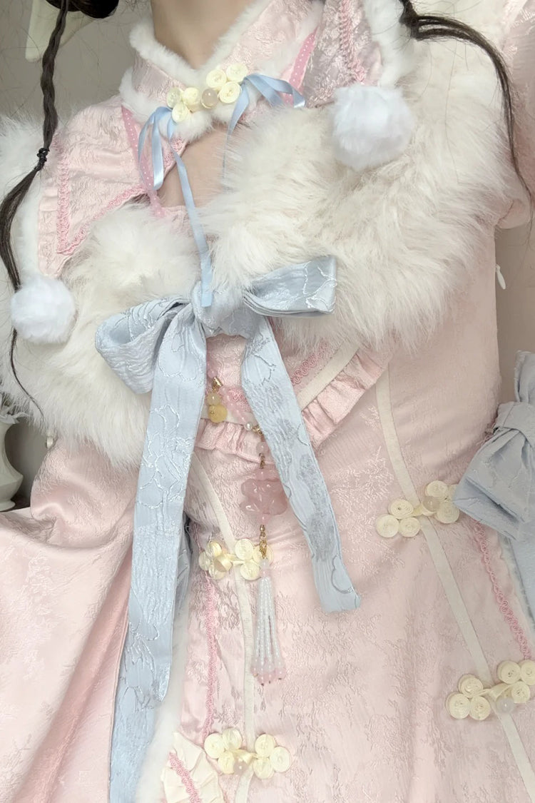 Finely Styled Dress with a Classic Vintage Look