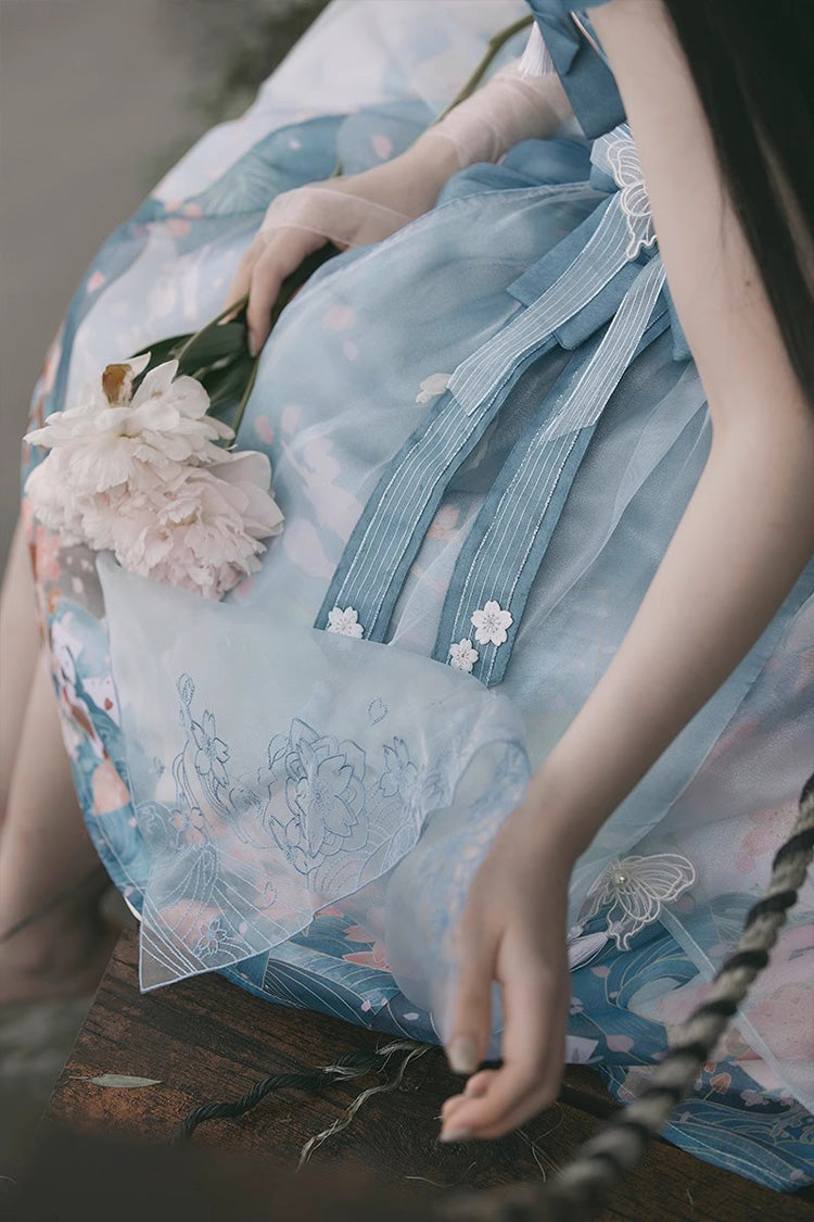 Finely Styled Dress with a Classic Vintage Look