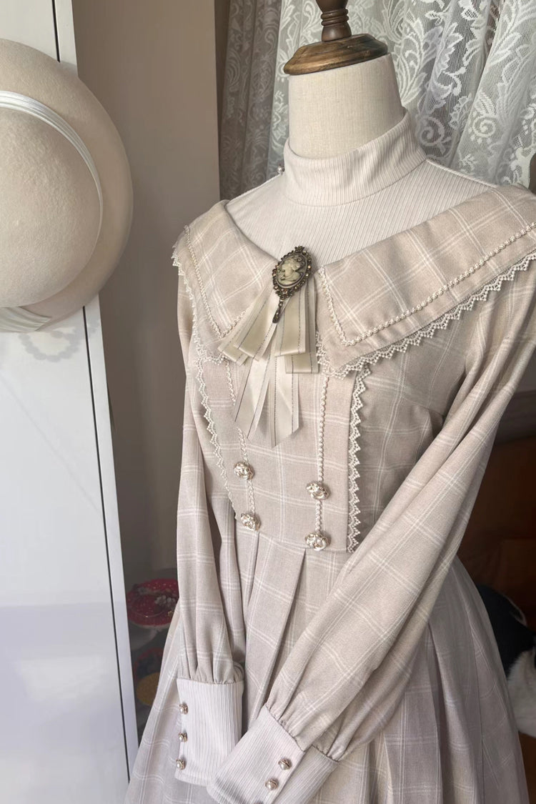 Beautifully Crafted Dress in a Classic Style
