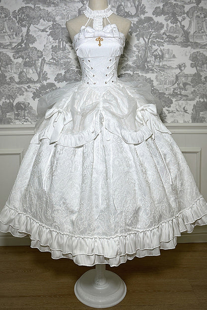 Finely Styled Dress with a Classic Vintage Look