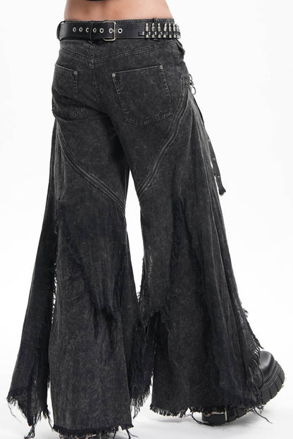 Thoughtfully Designed Pants in a Timeless Style