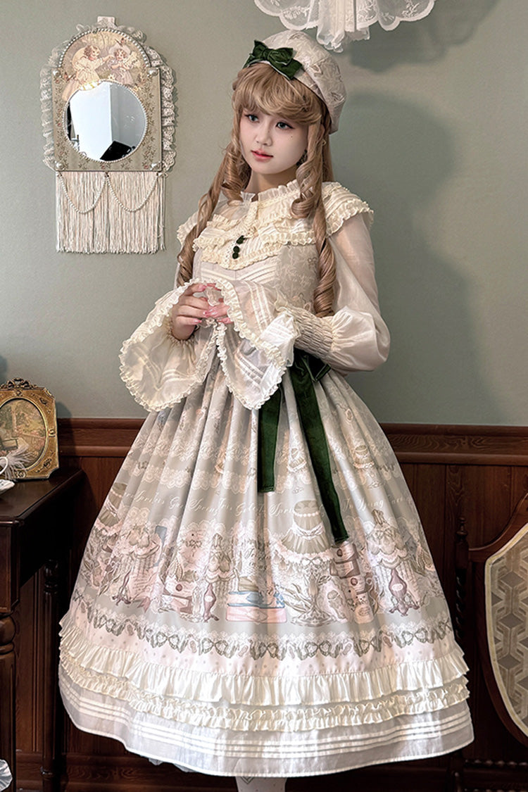 Finely Styled Dress with a Classic Vintage Look