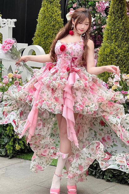 Finely Styled Dress with a Classic Vintage Look