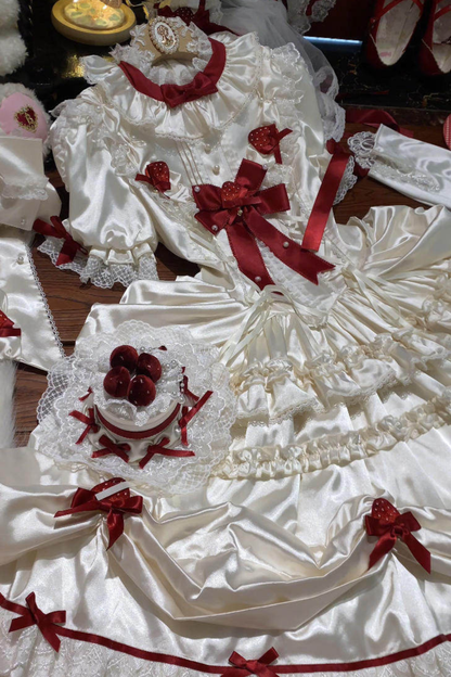 [pre-order Deadline: March 29] Cream Strawberry Lolita Dress