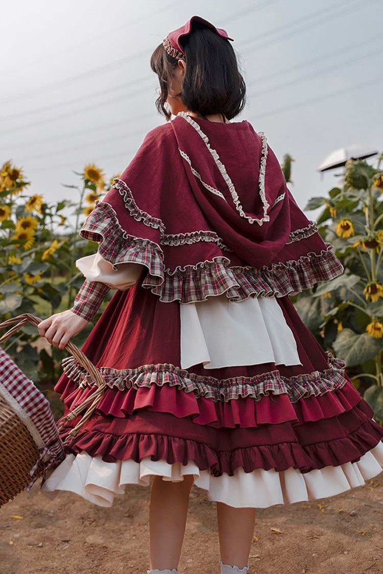 Finely Styled Dress with a Classic Vintage Look