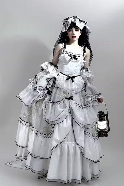 Finely Styled Dress with a Classic Vintage Look