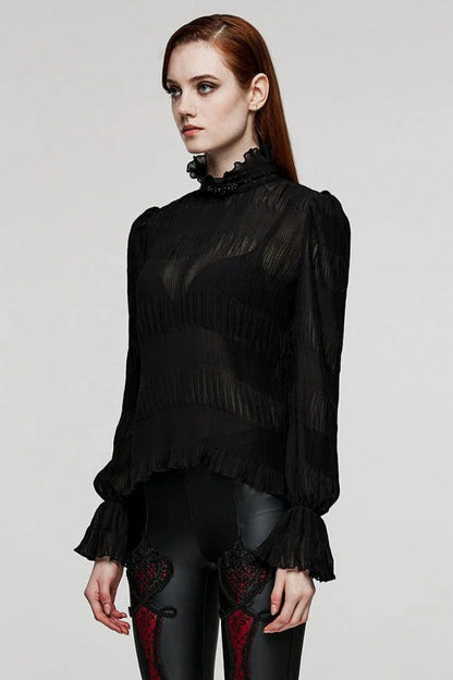 Finely Styled Blouse with a Classic Vintage Look