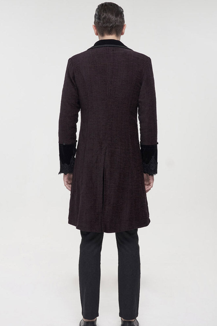 Finely Styled Coat with a Classic Vintage Look
