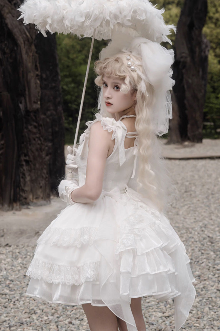 Finely Styled Dress with a Classic Vintage Look