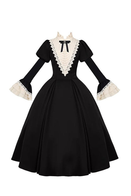 Beautifully Finished Dress in a Timeless Design
