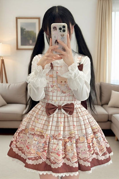 Finely Styled Dress with a Classic Vintage Look