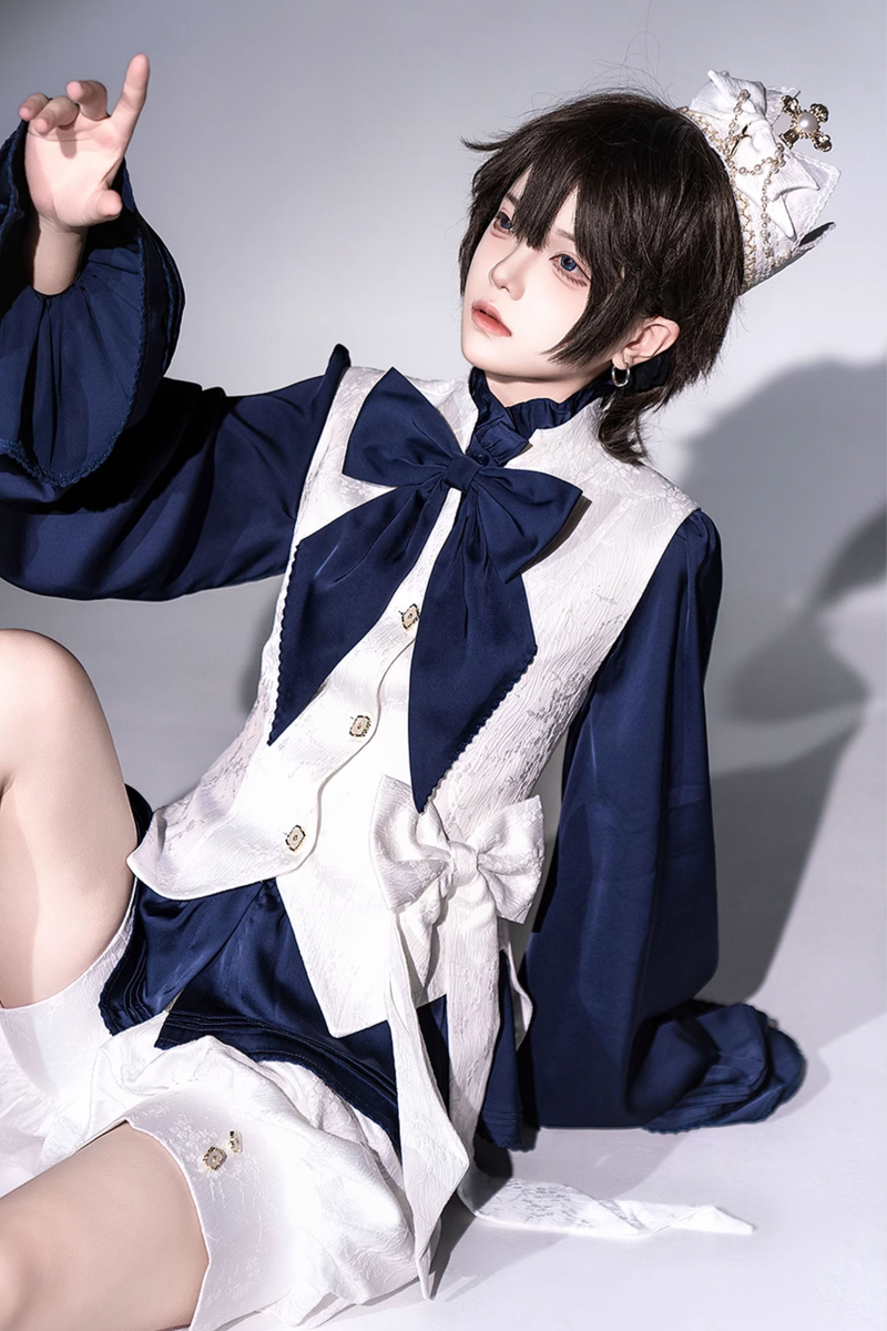 White Moonlight Gothic Crown Accessory