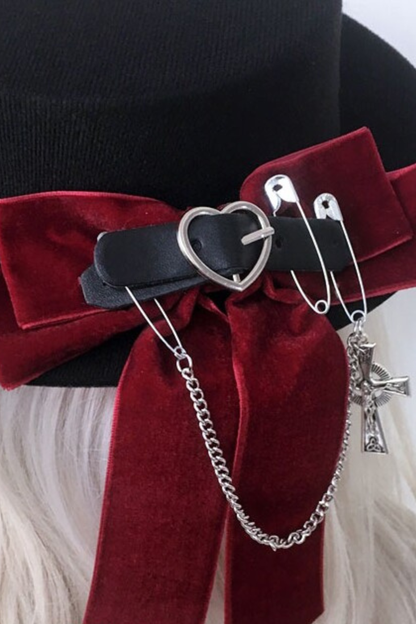 Heart Buckle Ribbon Flat Hat