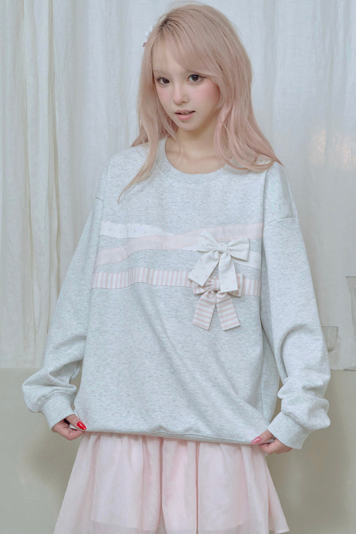 Ribbon Pullover Sweatshirt
