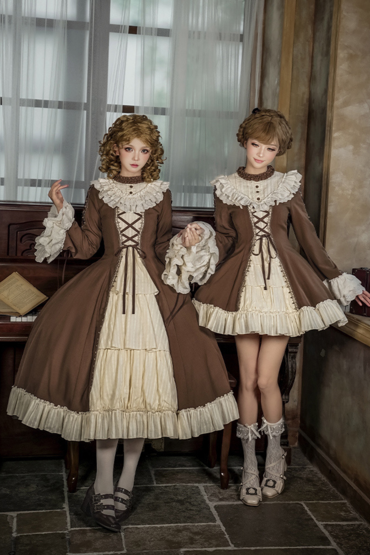 Lace Stand Collar Flared Sleeve Twin Doll Lolita Dress + Collar + Hat