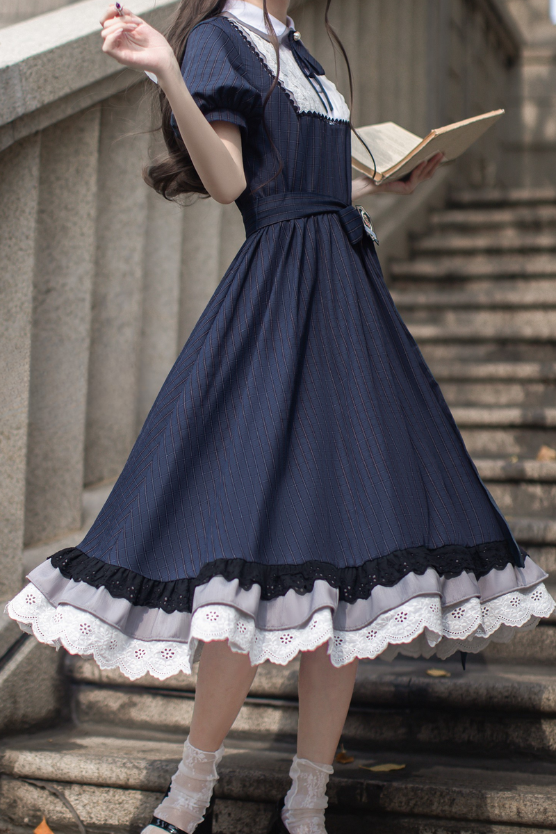 [pre-order] Retro Navy Blue Dress + Slim Ribbon + Brooch