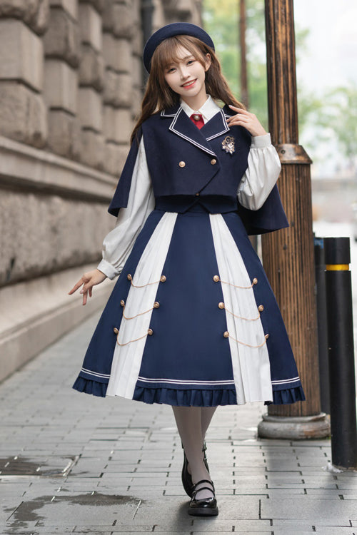 Finely Styled Dress with a Classic Vintage Look
