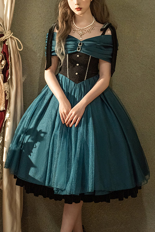Vintage Style Dress with a Modern Fit