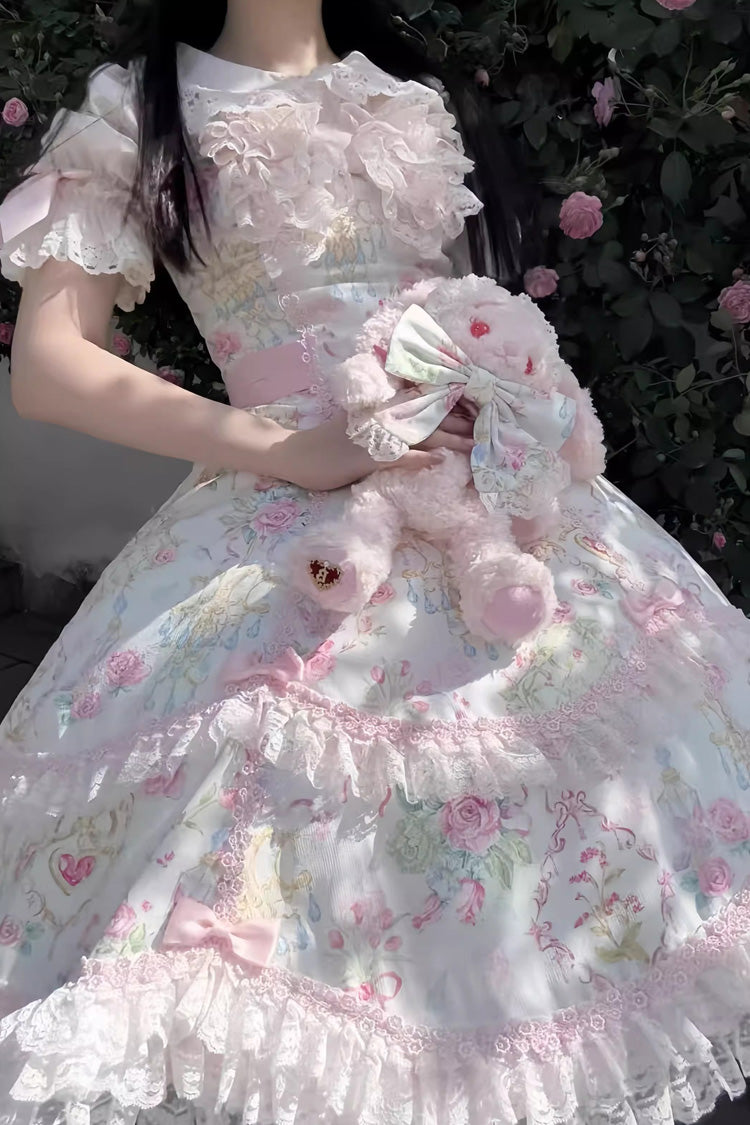 Finely Styled Dress with a Classic Vintage Look