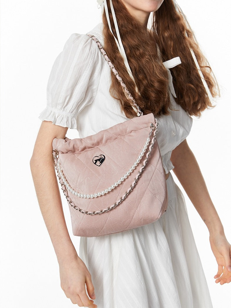 Fragrance Pearl Chain Drawstring Shoulder Bag