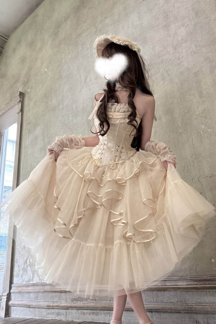 Finely Styled Garment with a Classic Vintage Look