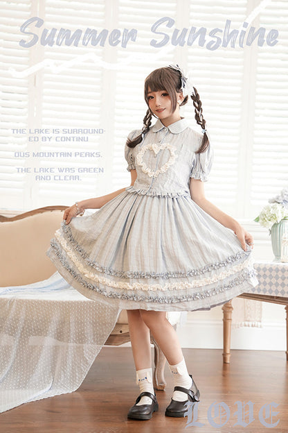 Finely Styled Dress with a Classic Vintage Look
