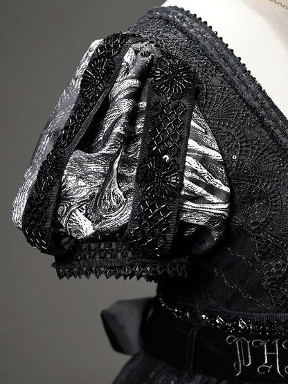 [pre-order Deadline: June 8] Phantom Knight Dark Gothic Square Neck Layered Dress (with Choker & Waist Belt)