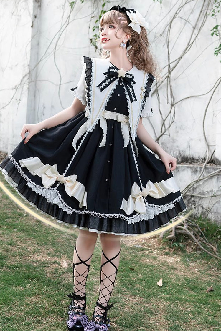Finely Styled Dress with a Classic Vintage Look