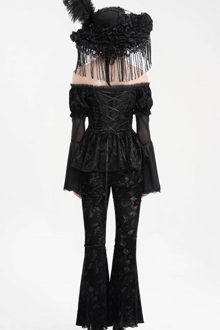 Finely Styled Blouse with a Classic Vintage Look