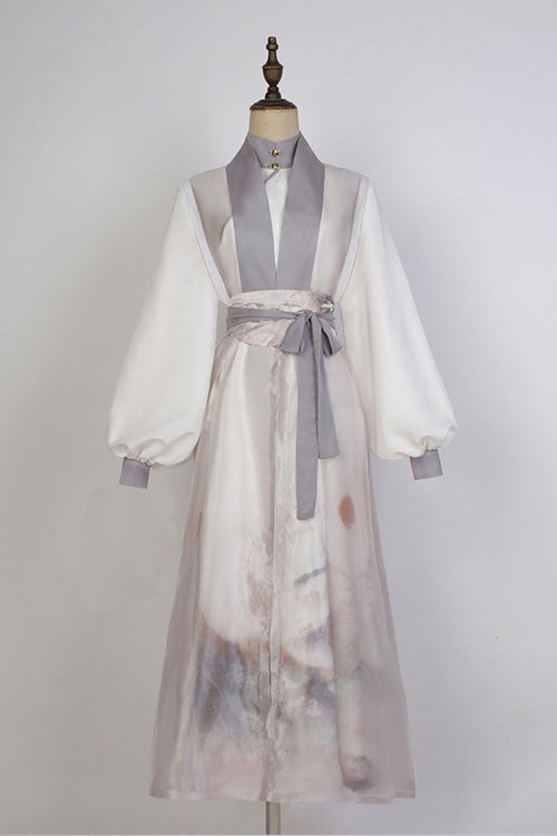 Subtly Elegant Dress with a Refined Vintage Look