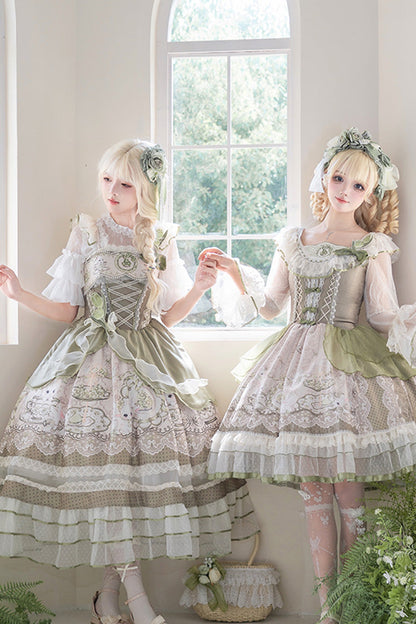 Subtly Elegant Dress with a Refined Vintage Look