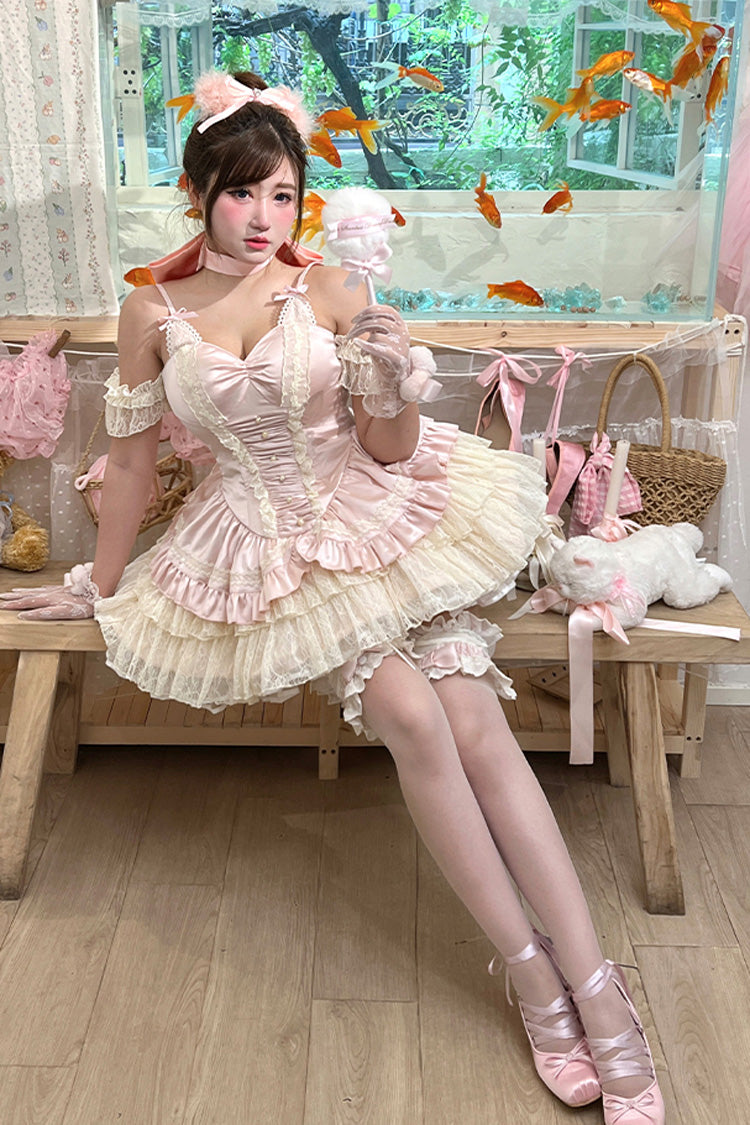 Finely Styled Dress with a Classic Vintage Look