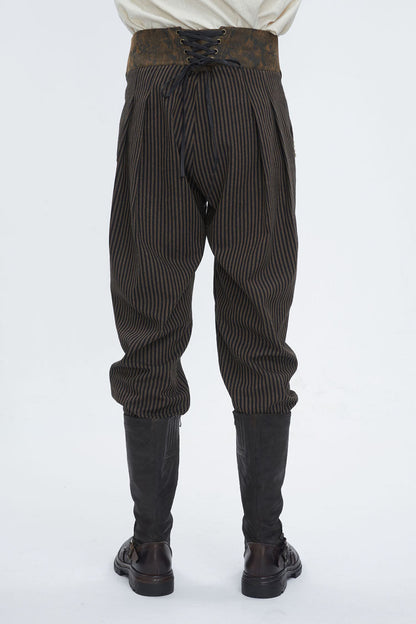 Classic Designed Pants in a Timeless Cut