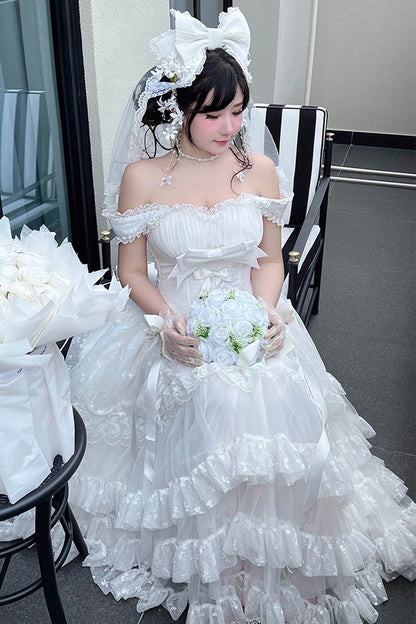 Finely Styled Dress with a Classic Vintage Look