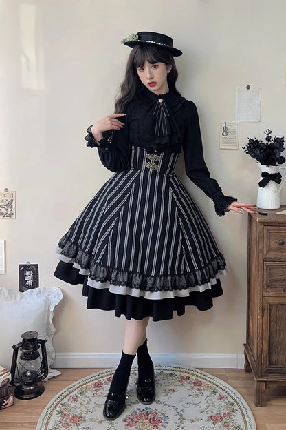 Finely Styled Garment with a Classic Vintage Look