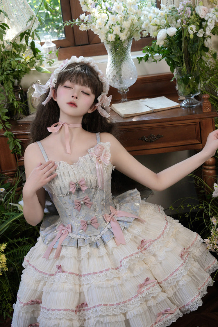 Subtly Elegant Dress with a Refined Vintage Look