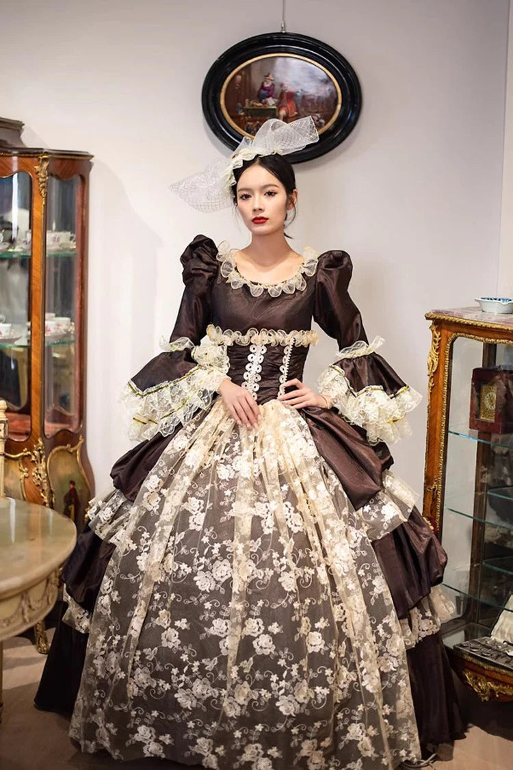 Subtly Elegant Dress with a Refined Vintage Look