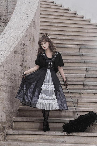 Subtly Elegant Dress with a Refined Vintage Look
