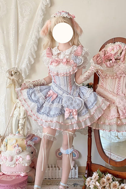 Finely Styled Dress with a Classic Vintage Look