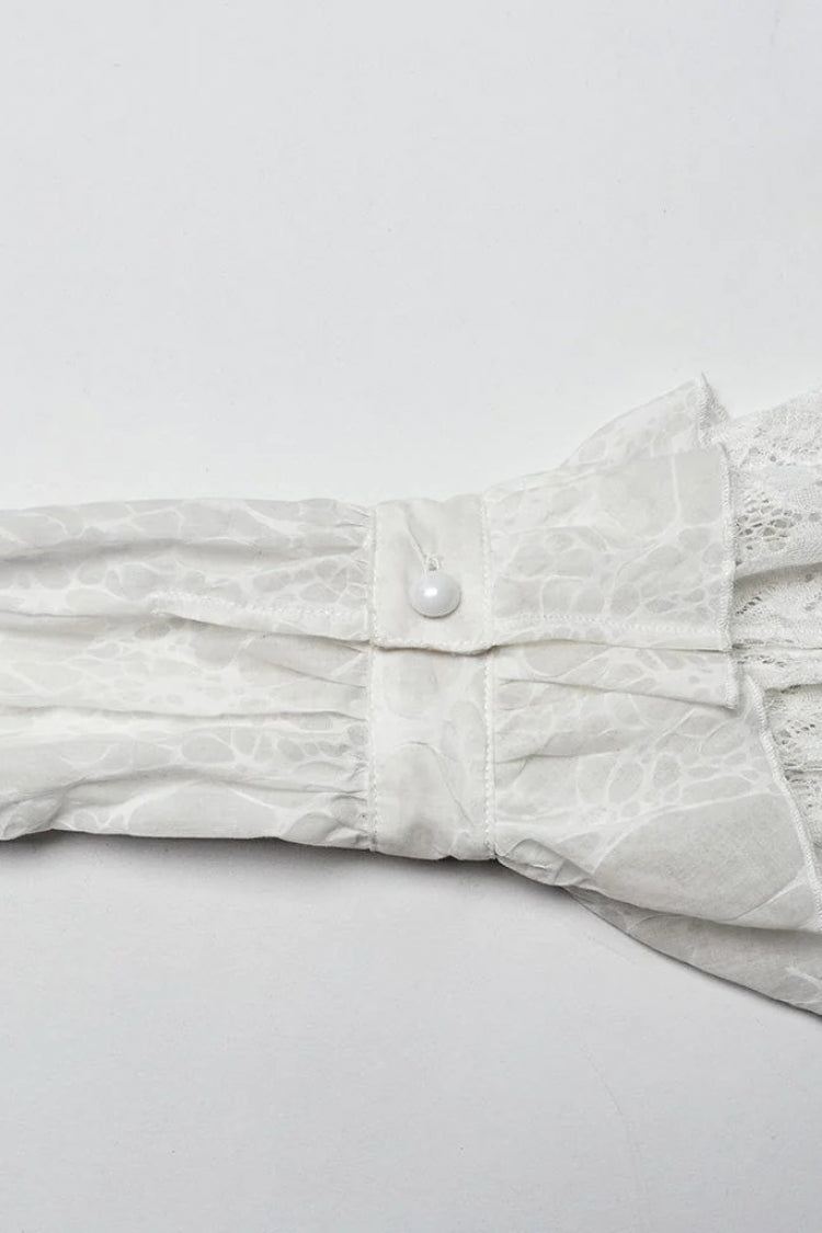Sophisticated Blouse with a Clean Classic Look