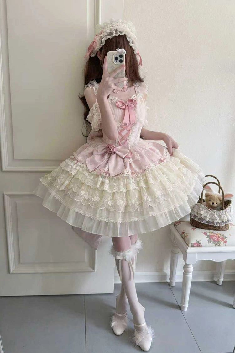 Finely Styled Dress with a Classic Vintage Look